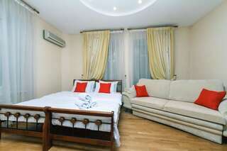Апартаменты Historic Center VIP Apartment Киев Апартаменты-4