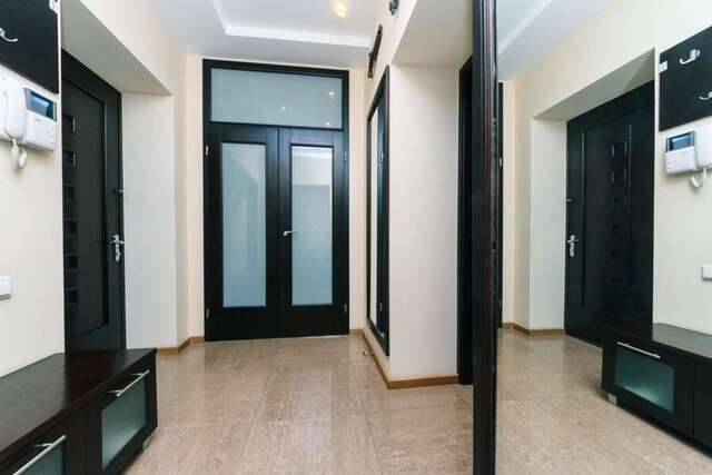 Апартаменты Historic Center VIP Apartment Киев-22